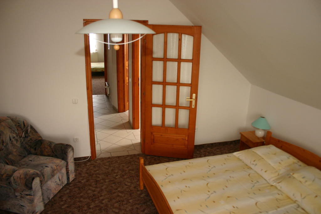 Abigel Thermal Apartman Buk Room photo